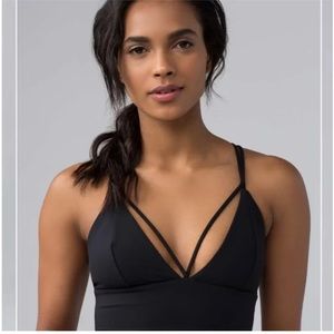 Lululemon Pushing Limits sports bra